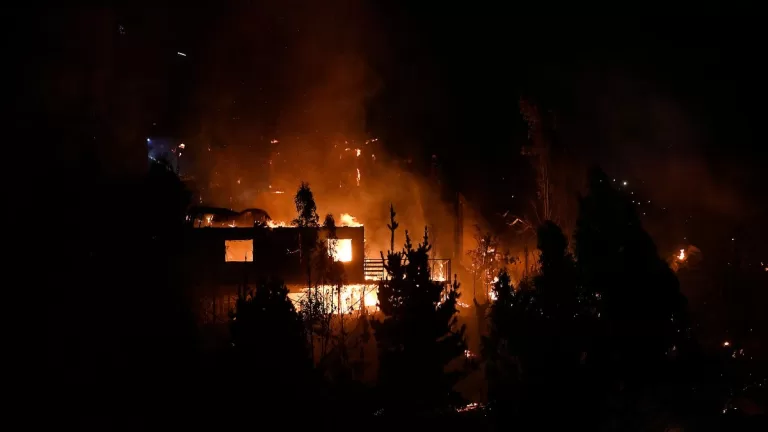 Gobierno detalla medidas para la reactivación económica de empresas y emprendedores tras los incendios