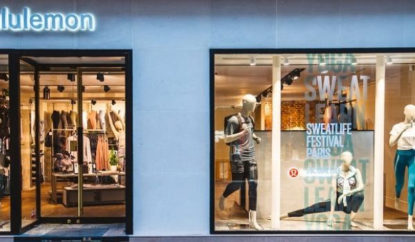 Ventas de Lululemon: ¿Qué esperar en 2026 ante la caída de ingresos?