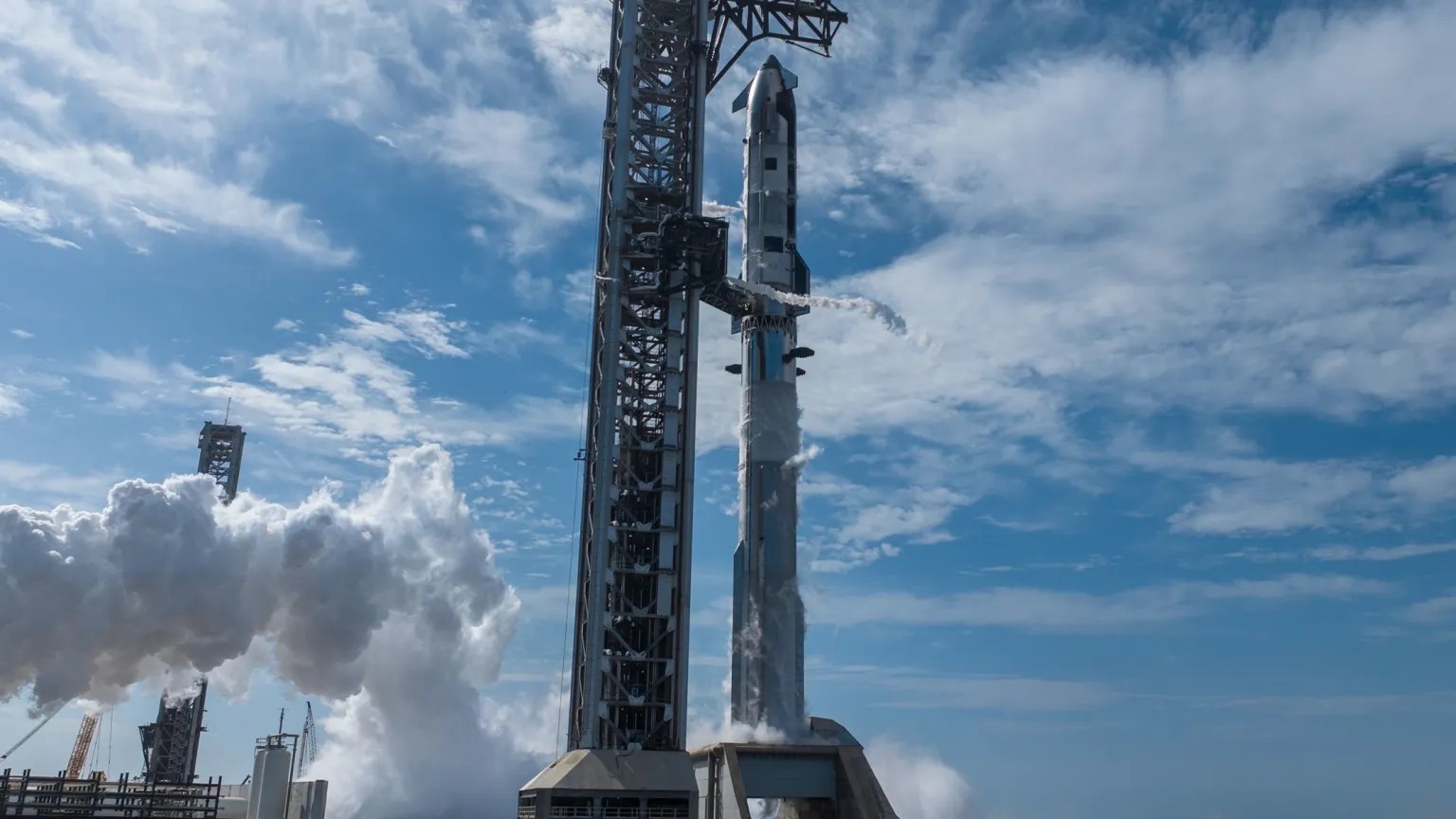 La Inspiradora Historia de Elon Musk y Su Éxito