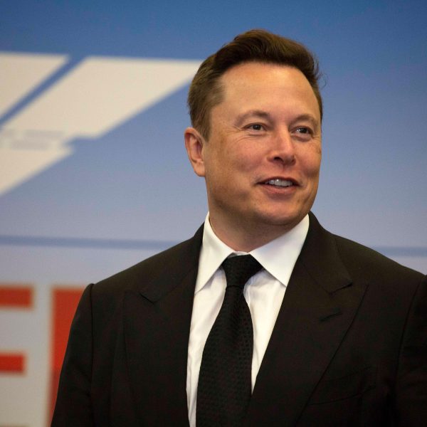 Elon Musk: La Historia Inspiradora de un Emprendedor Innovador