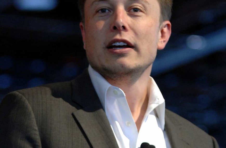 Elon Musk: La Inspiradora Historia de un Emprendedor Moderno