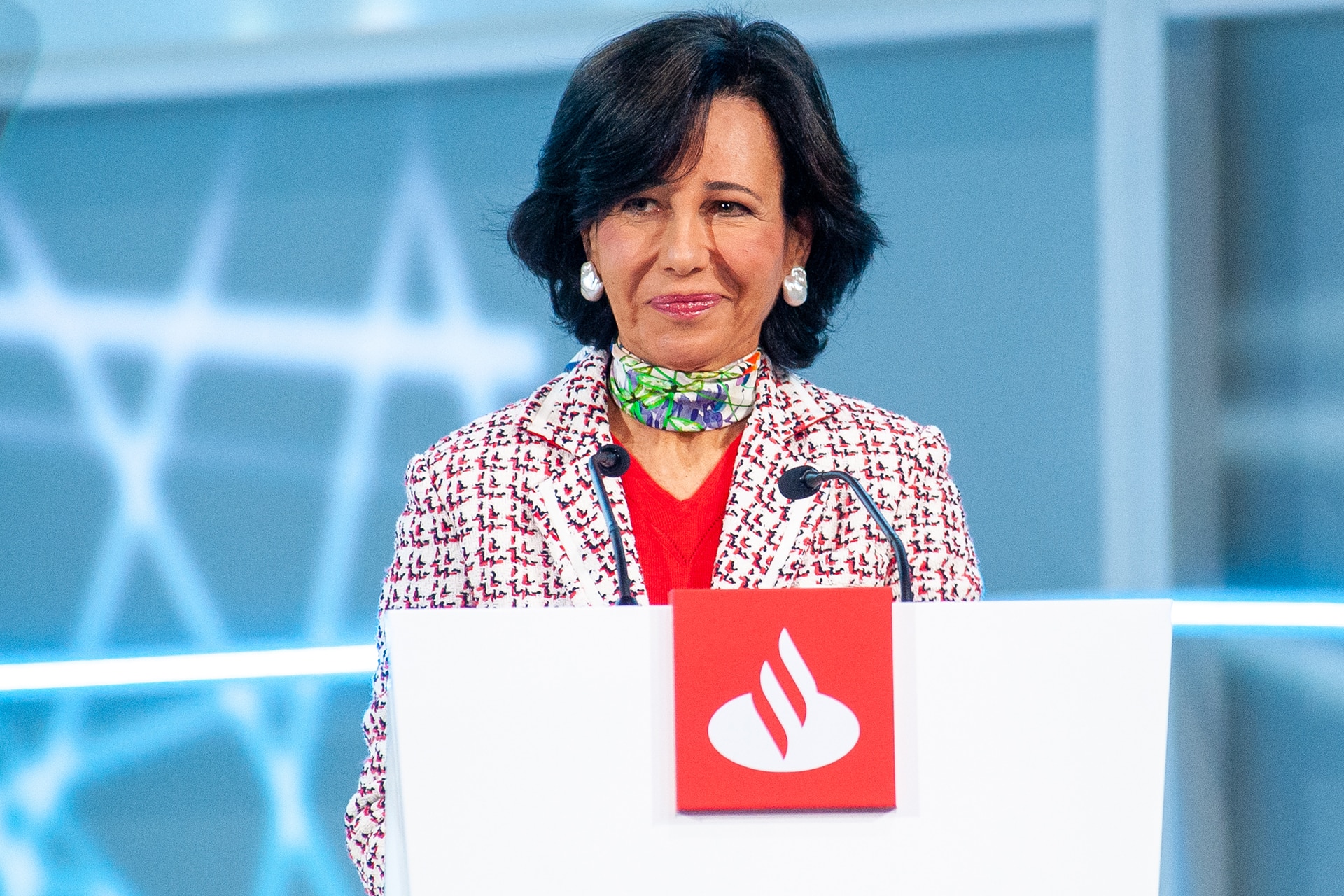 La Inspiradora Historia de Ana Botín: Liderazgo y Éxito