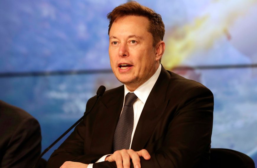 La inspiradora historia de Elon Musk como emprendedor