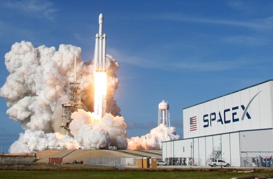La inspiradora historia de Elon Musk y su éxito