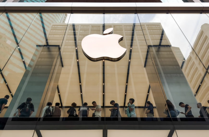 Acciones de Apple destacan en un mercado incierto de IA: ¿por qué?
